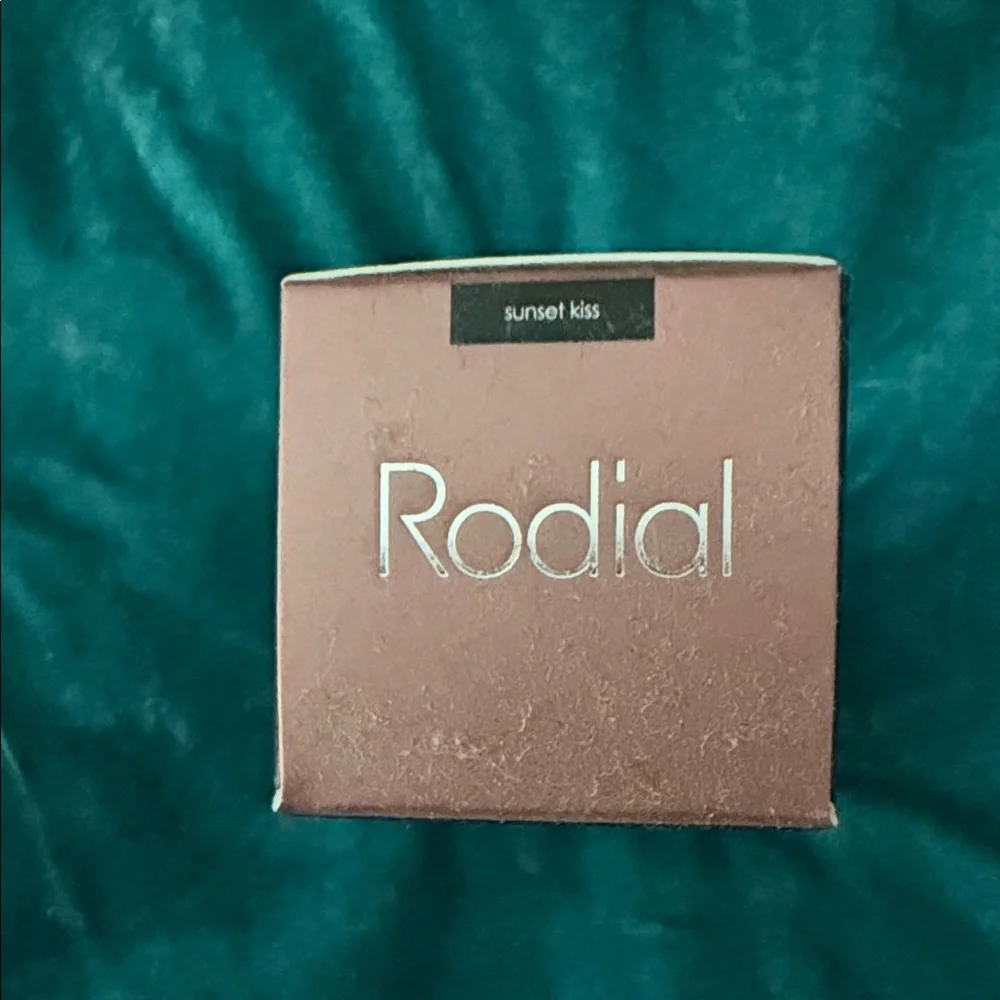 Rodial Blush Drops Liquid Blush in sunset kiss.